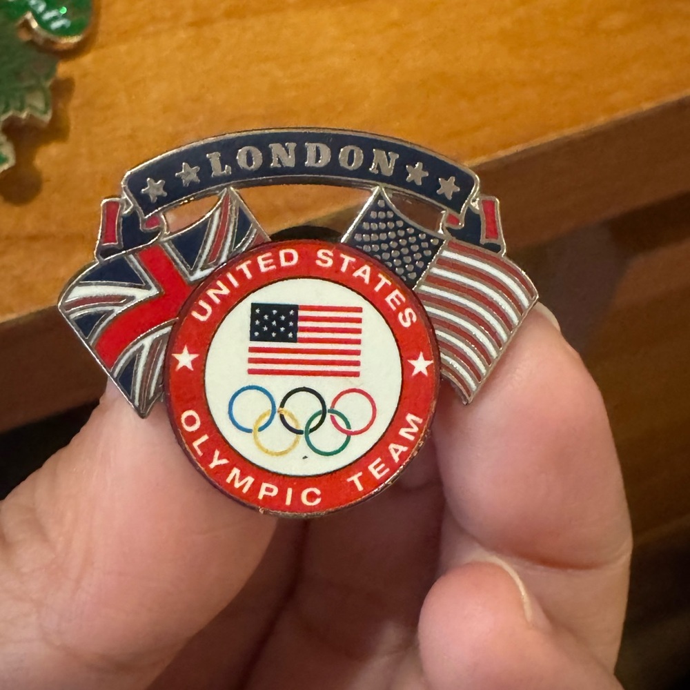 London United States Olympic Team Pin